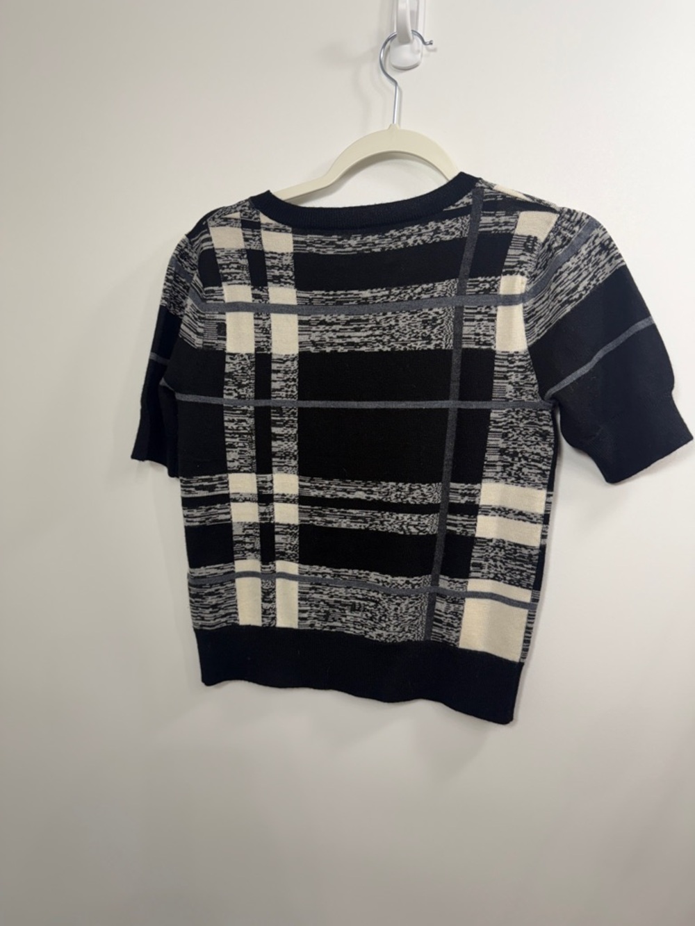 Alice + Olivia  Wool Owl Short Sleeve Sweater size small. - Picture 6 of 6